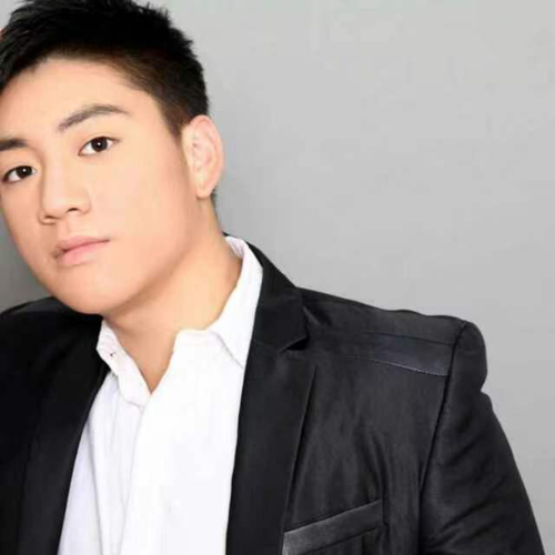 意氣風(fēng)發(fā)的秦正良