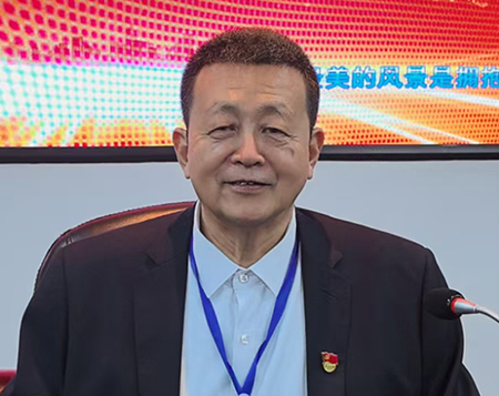 鞍山市創(chuàng)業(yè)企業(yè)協(xié)會(huì)會(huì)長、黨支部書記  常玉書2
